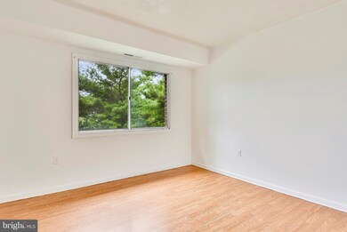 3814 Bel Pre Rd unit 14-70, Silver Spring, MD 20906 - photo 6