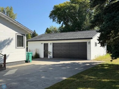 412 13th St N, Breckenridge, MN 56520 - photo 5