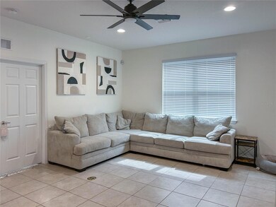 Living Room area (as it was with previous tenants)