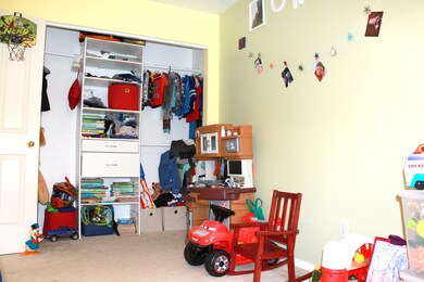 Raintree_Bedroom_Closet
