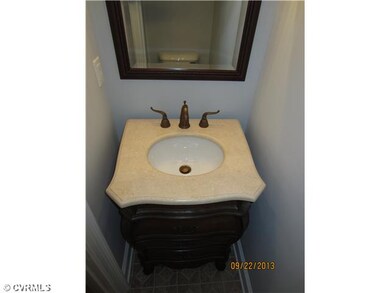 Bathroom - Guest bath off foyer!