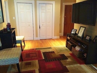 189 L St unit 1, Boston, MA 02127 - photo 5