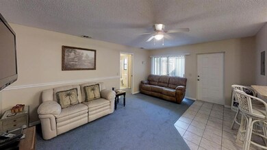 1184 Breezy Way unit 6, Sebastian, FL 32958 - photo 4