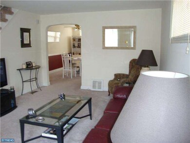 1078 Oakwood Dr, Glenolden, PA 19036 - photo 4