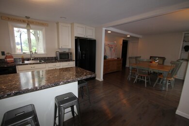 596 Lake St, Haverhill, MA 01832 - photo 4
