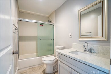 2123 West Blvd unit 1/2, Los Angeles, CA 90016 - photo 4