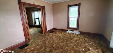 305 S Birch St, Creston, IA 50801 - photo 2