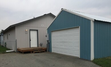 505 Nelson Place N, East Wenatchee, WA 98802 - photo 2