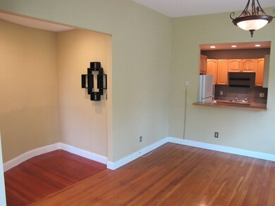 82 Munroe St unit 12, Somerville, MA 02143 - photo 4