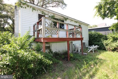 1218 Hillcreek Rd, Pasadena, MD 21122 - photo 3