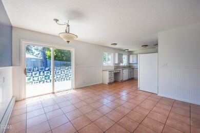 240 NE 10th ct