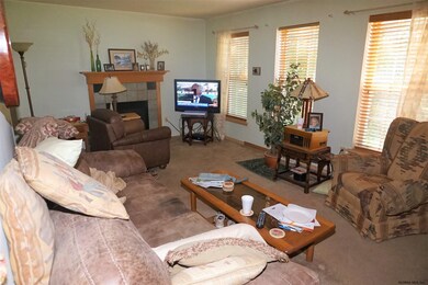 3 Manchester Ct, Saratoga Springs, NY 12866 - photo 4