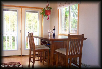 Dining area off kitchen