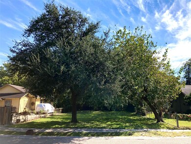 1104 Northwood St, Houston, TX 77009 - photo 3