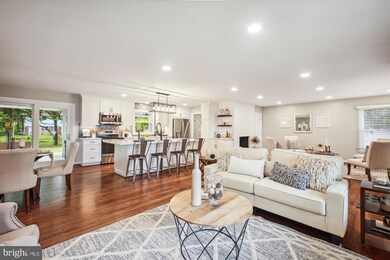 100 Lake View Dr, Annapolis, MD 21403 - photo 3