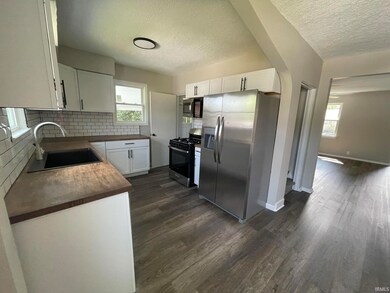 609 S Walsh St, Garrett, IN 46738 - photo 4