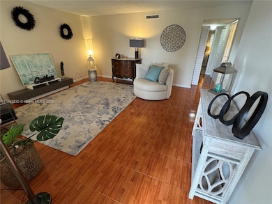 6900 SW 39th St unit 206J, Davie, FL 33314 - photo 4