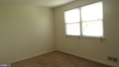 1911 Addison Rd S, District Heights, MD 20747 - photo 3