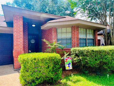 8579 Pool Creek Dr, Houston, TX 77095 - photo 2