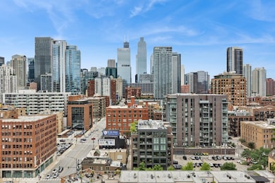 340 W Superior St unit 1607, Chicago, IL 60654 - photo 2