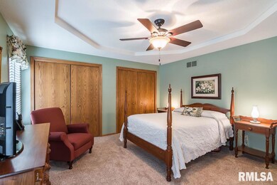 1215 Emerald Woods Ct, Davenport, IA 52806 - photo 7