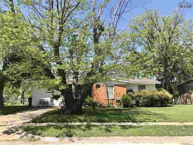 1210 Harvey Dr, Wichita Falls, TX 76302 - photo 5