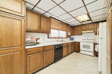 4713_Gooding_St-11