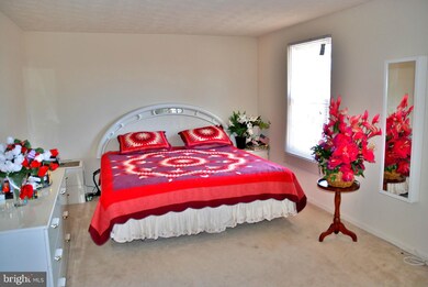 3220 Tapestry Cir, Burtonsville, MD 20866 - photo 5