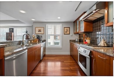 4 Battery Wharf unit 4302, Boston, MA 02109 - photo 6