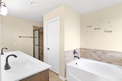 18200 Sandhurst Ct, Edmond, OK 73012 - photo 6