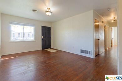 406 Ridge St, Copperas Cove, TX 76522 - photo 3