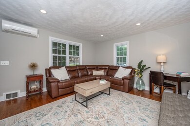 35 Jefferson Rd, Northborough, MA 01532 - photo 5