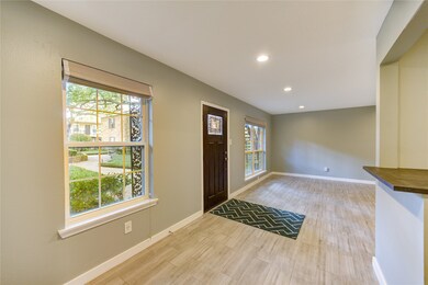 3224 Timmons Ln unit 155, Houston, TX 77027 - photo 6