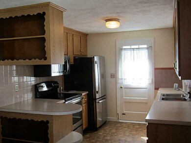 6 Almeida Dr, Warren, RI 02885 - photo 2