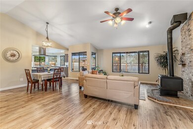 2818 211th St SW, Lynnwood, WA 98036 - photo 5