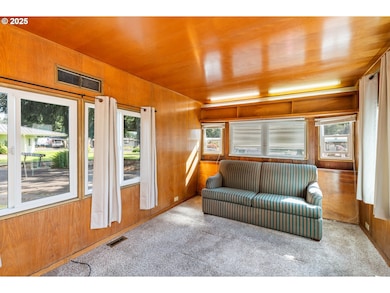 1625 Henderson Ave, Eugene, OR 97403 - photo 4