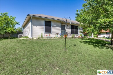 204 Rogers St, Copperas Cove, TX 76522 - photo 3
