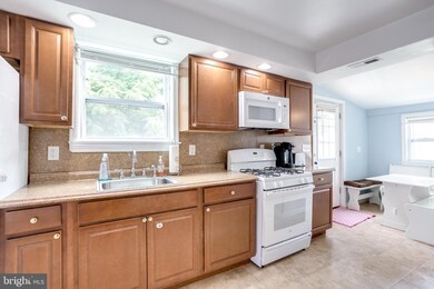 2513 S Snyder Ave, Sparrows Point, MD 21219 - photo 7