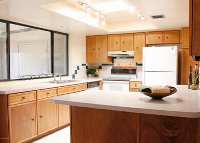 Open Light Kitchen!