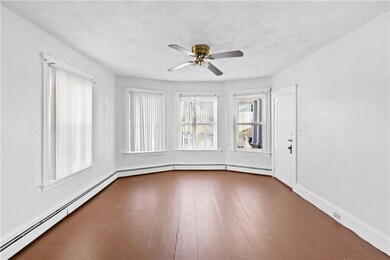 167 Sisson St, Pawtucket, RI 02860 - photo 4