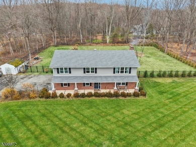 22 Cooper Ln, Chester, NJ 07930 - photo 2