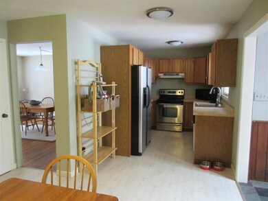 17 Brookview Ave, Delmar, NY 12054 - photo 4