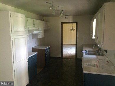 1596 Brechbill Rd, Chambersburg, PA 17202 - photo 7