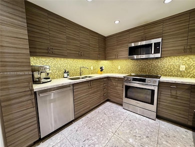 Vue At Brickell unit 2403, Miami, FL 33130 - photo 2