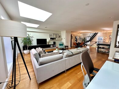 73 Broad St unit 4, Boston, MA 02109 - photo 3