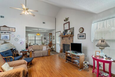 210 Westview Dr-11