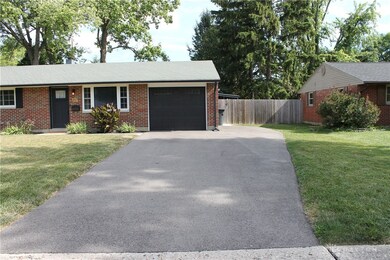 Driveway with extra parking pad