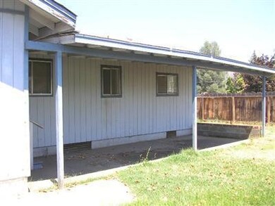 2792 E McAndrews Rd, Medford, OR 97504 - photo 7