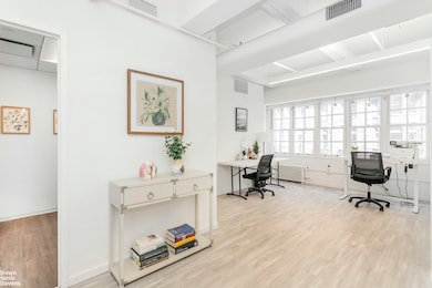 unlisted-address, New York, NY 10019 - photo 2