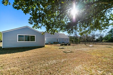 1002 Avenue D, Fredericksburg, TX 78624 - photo 6